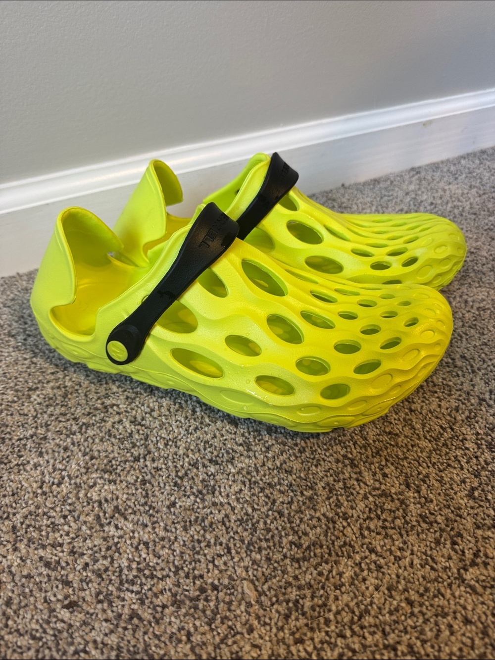 Merrell Hydro Moc Sandals Hi Viz Yellow women’s 8 Water Shoes